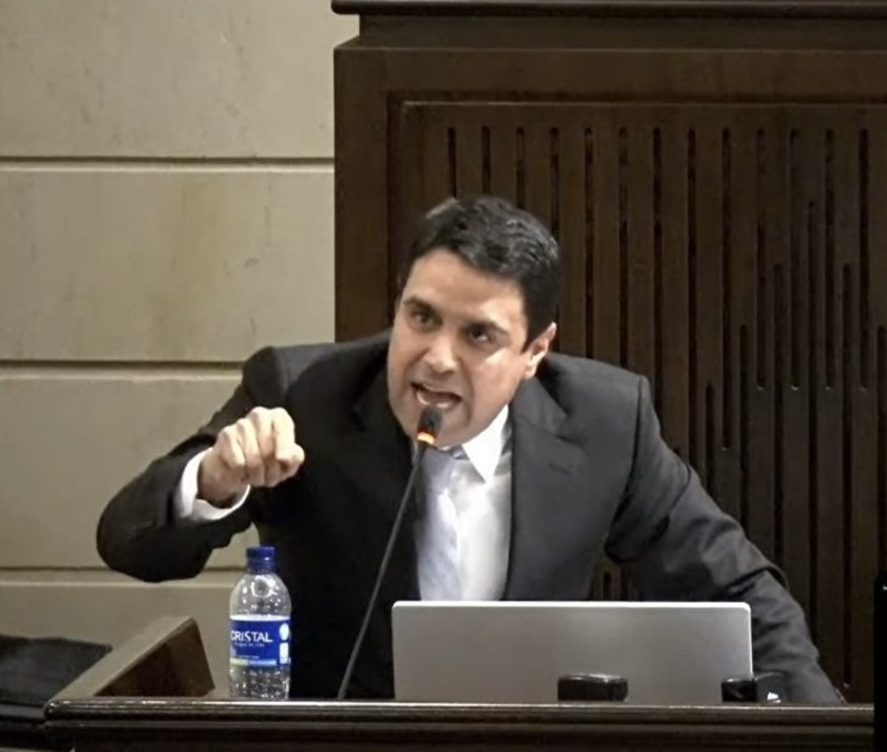 Reforma política pasó a Senado: “Vamos a acabar los vicios electorales”, representante Quintero