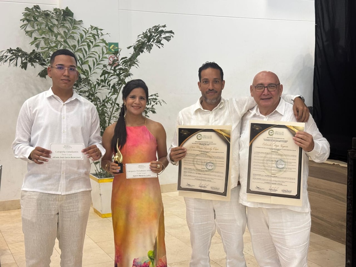 EL PILÓN ganó cinco Premios Sirena Vallenata de periodismo en ‘La Noche de los Mejores’ 2024