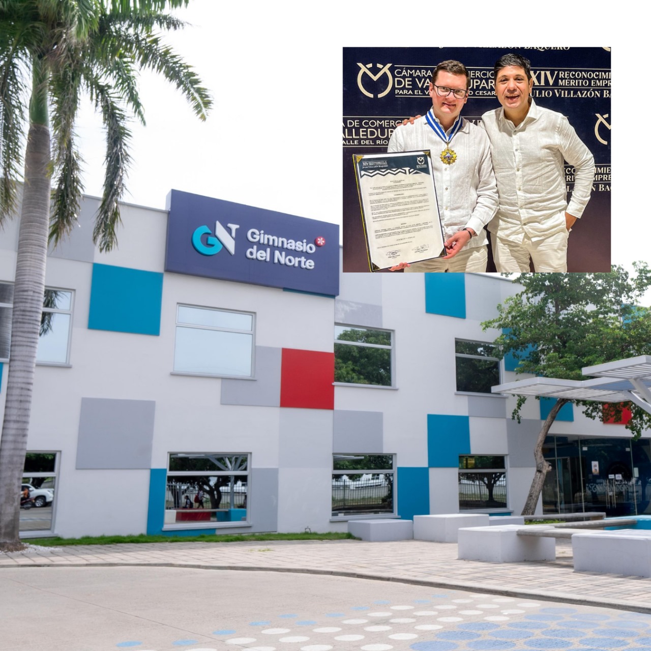 Rector del Colegio con el reconocimiento Julio Villazón Baquero