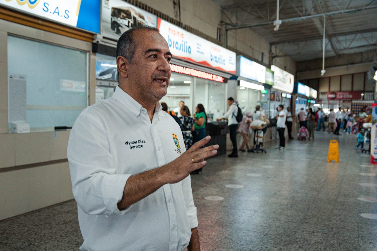 Gerente del Terminal, Wynter Díaz.