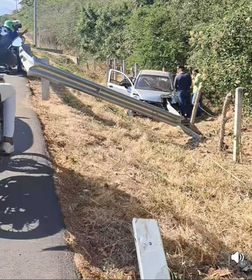 Accidente en la vía Valledupar-La Paz deja tres heridos
