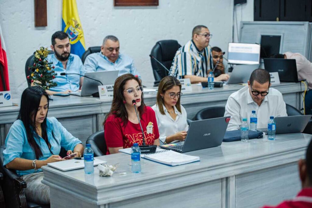 La sesión del Concejo de Valledupar en la que se aprobó el estatuto tributario.