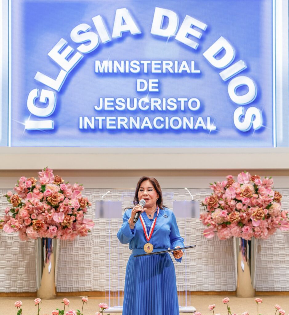 María Luisa Piraquive, máxima líder de la Iglesia de Dios Ministerial de Jesucristo.