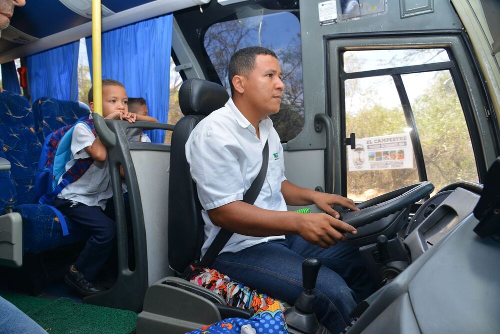 El contrato adjudicado contempla la prestación del servicio por 105 días del calendario escolar.