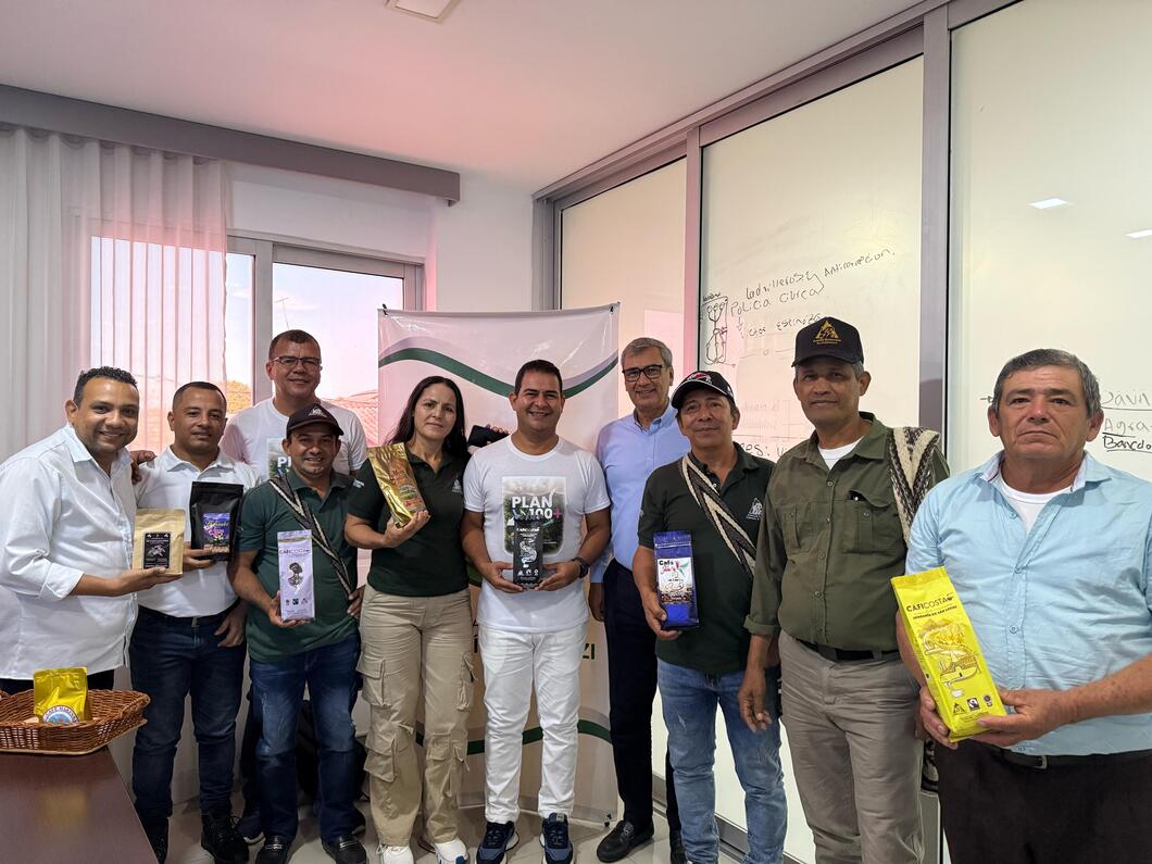 Dos campesinos de Codazzi, finalistas del concurso que busca el mejor café de Colombia