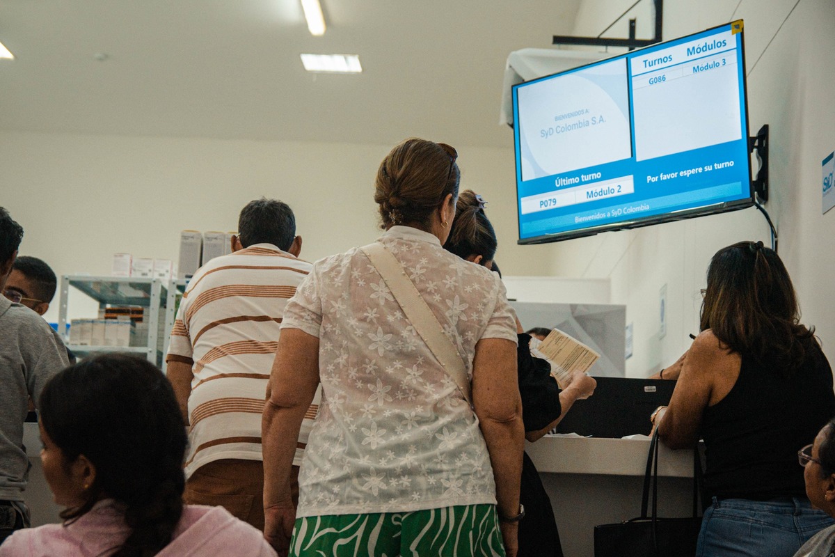 La mayoría de las denuncias por incumplimiento con los medicamentos para pacientes de alto costo ocurren en Sanitas con el Dispensario SyD Colombia. Foto: Jesús Ochoa.