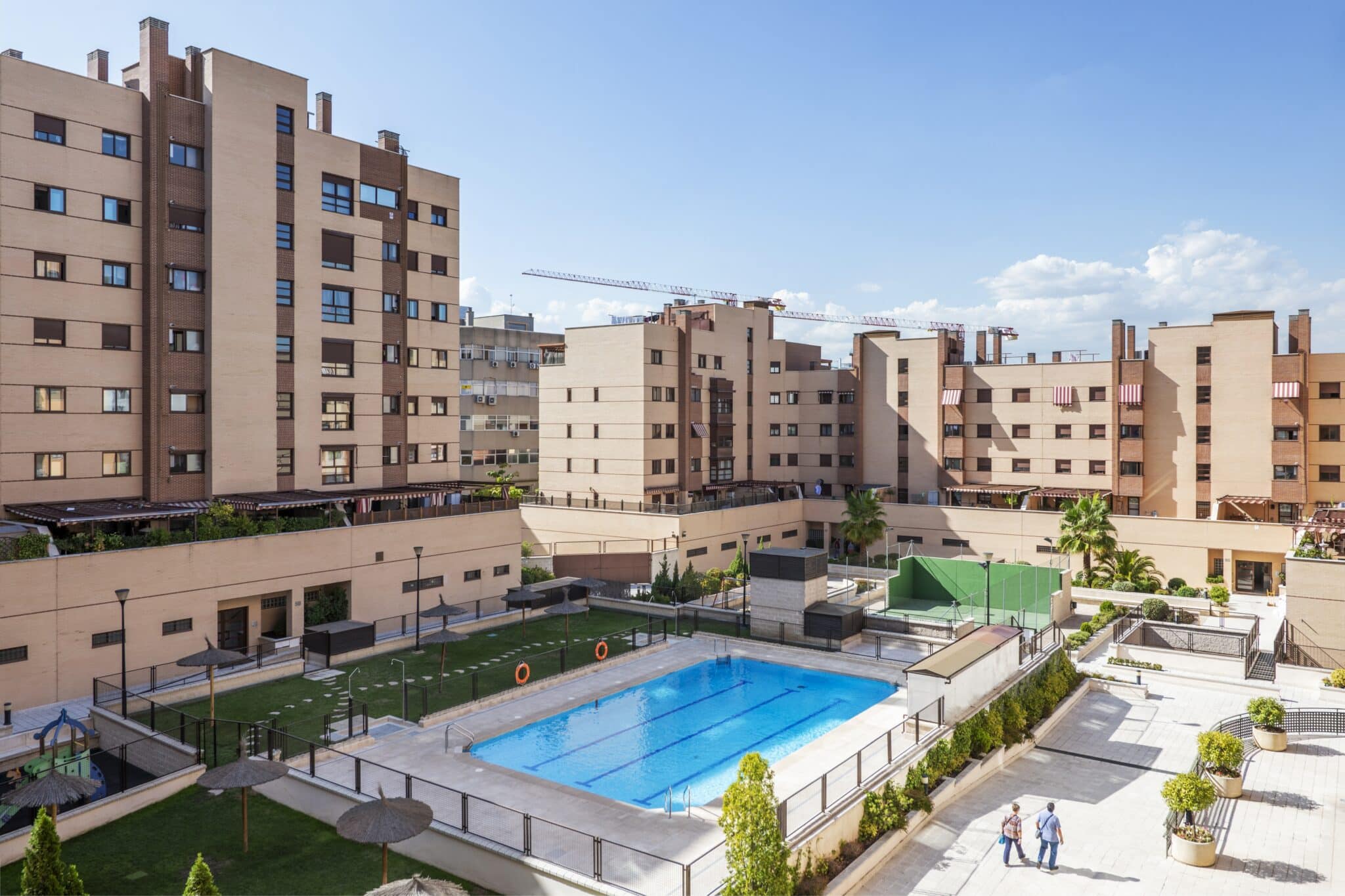 DIAN cobrará IVA a conjuntos residenciales por uso de zonas sociales y parqueaderos de visitantes