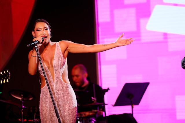 “¡Boca sucia!”: Ana del Castillo a empresaria que la acusó de estar borracha