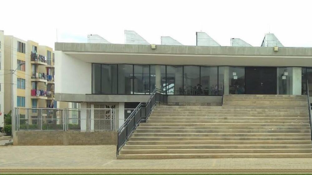 El vandalismo sigue destruyendo al colegio Nelson Mandela: baterías sanitarias han sido robadas