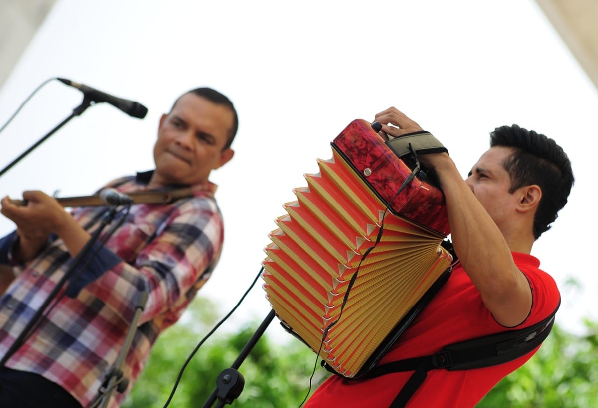 Inauguración, acordeoneros profesionales y Piloneras Mayores: programación Festival Vallenato 2025 miércoles 30 de abril