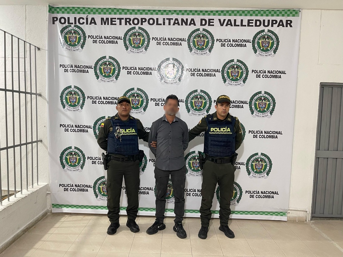 Estilista habría tocado de forma inapropiada a una niña e intimidado con tijeras