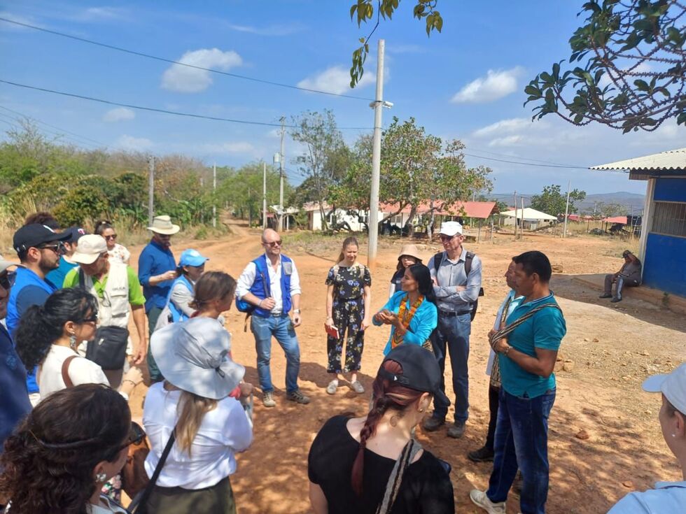 Visitas de las embajadas a los ETCR de La Guajira y el Cesar.