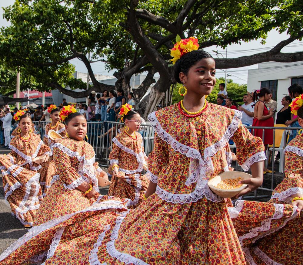La tradición renace y permanece: piloneros infantiles y juveniles rinden homenaje a la cultura vallenata