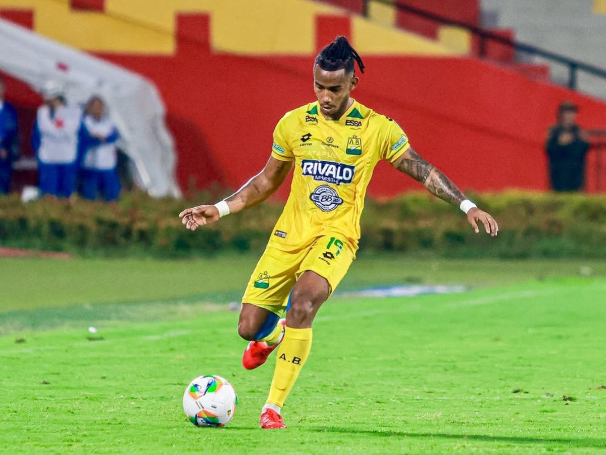 ¡Una de cal y una de arena!: Aldair Gutierrez, protagonista en el debut de Bucaramanga en Copa Libertadores
