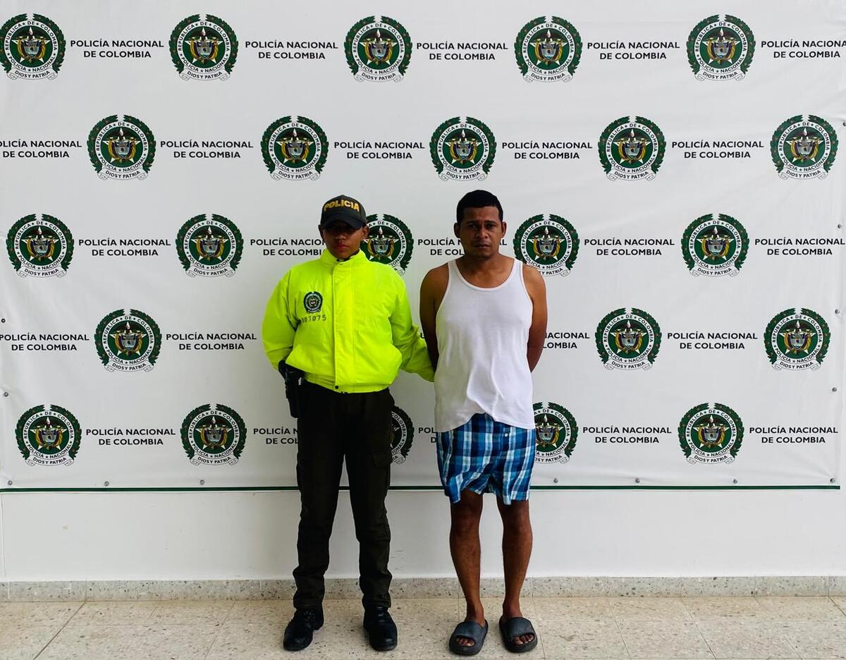 Capturan a hombre con antecedentes por homicidio tras agredir a su expareja