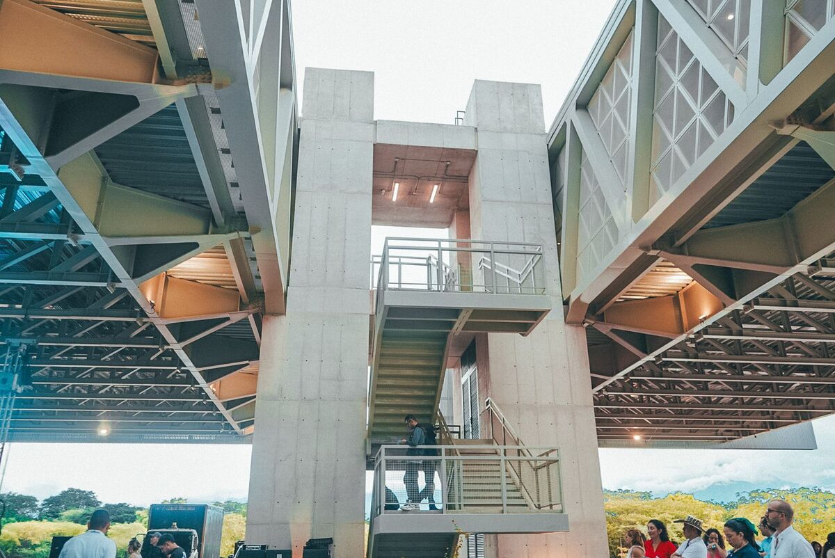 Arquitectura del profesor de la Universidad Nacional, Edison Henao Carvajal. foto: Ana María Martínez.