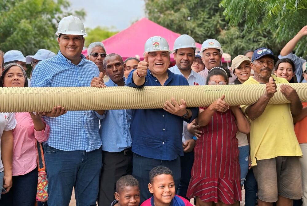 Alcalde Unaldo Rocha en Nuevas Flores.