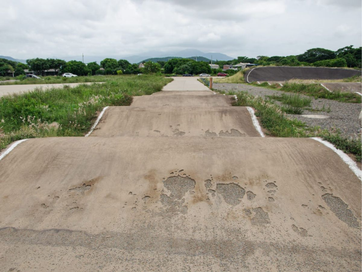 “La pista quedó mal hecha”: Inder ante críticas por deterioro del escenario de BMX en Valledupar 