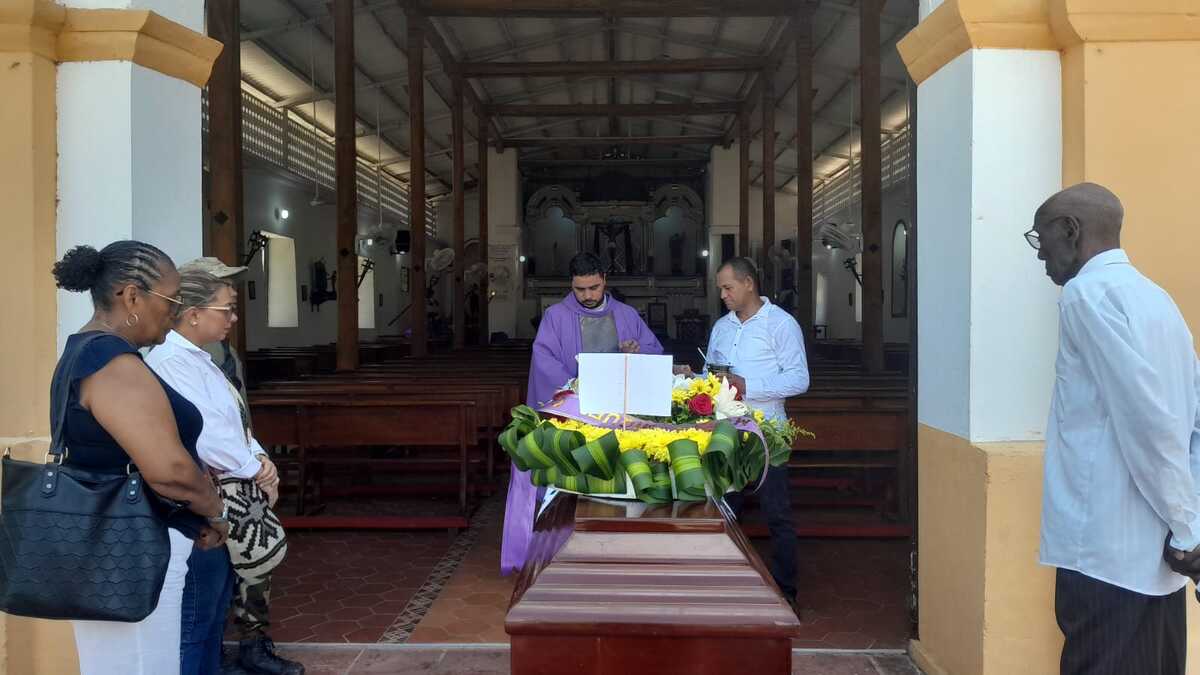 Sepultura de Valmoris Miguel en Tamalameque, Cesar, donde finalmente descansa en paz tras 14 años de búsqueda. Foto: UBPD.