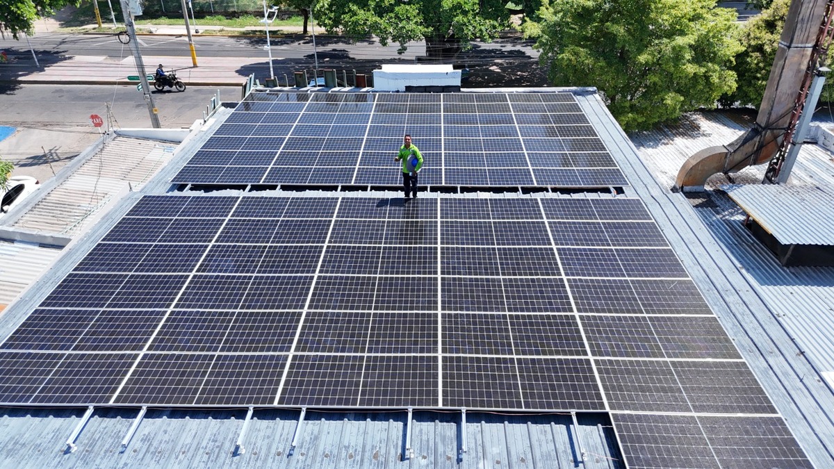 ¿Conviene instalar paneles solares en casas de Valledupar? Experto de la UNAB explica costos, ventajas y recomendaciones