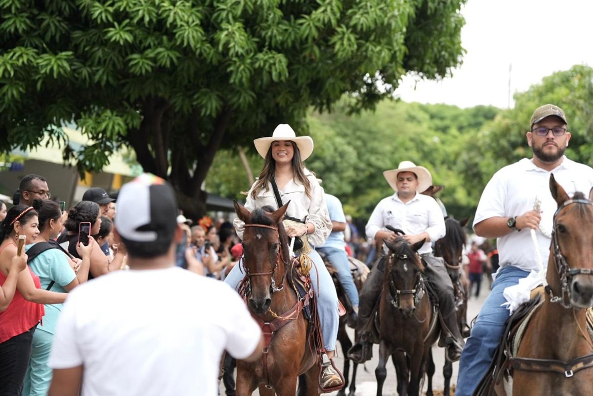Recorrido de la Gran Cabalgata Valledupar 2025 este jueves 1° de mayo en Valledupar