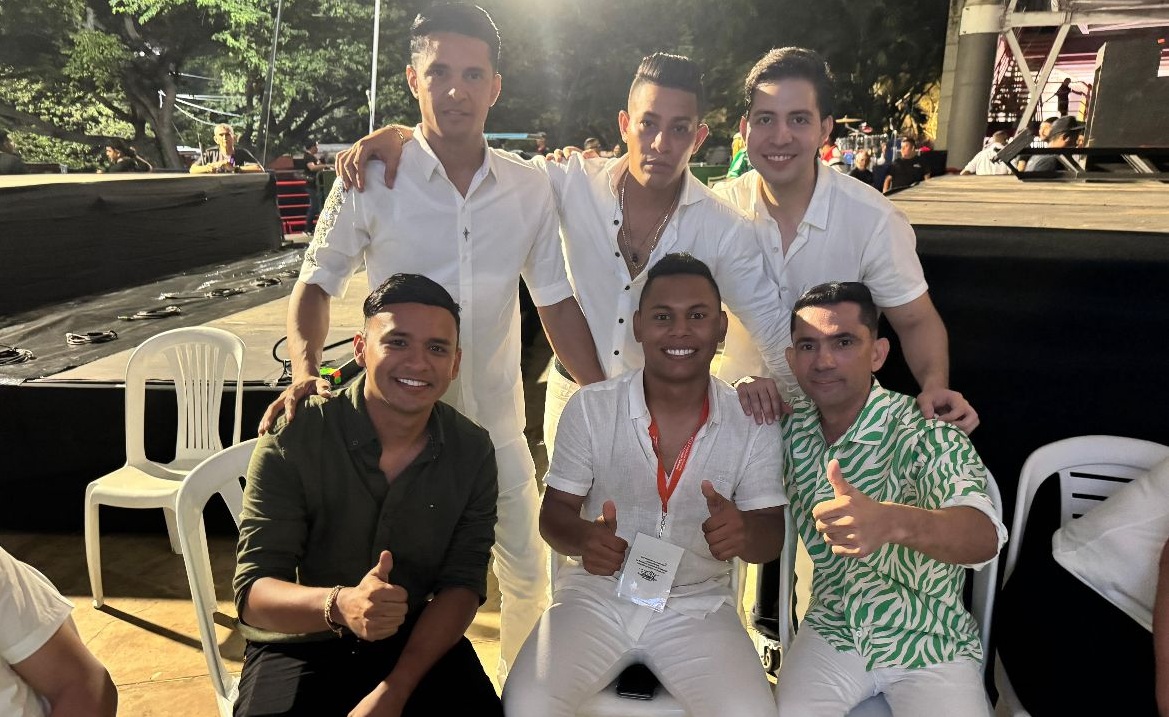 La rivalidad quedó atrás: la amigable foto entre los acordeoneros finalistas del Festival Vallenato 2025
