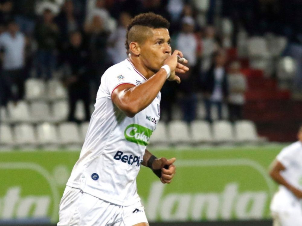 Ayron del Valle ‘aterrizó’ en Valledupar: ¿es el goleador que Alianza necesitaba? 