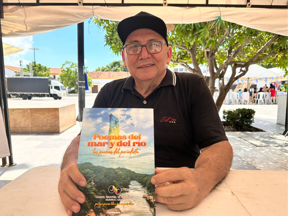 Eduardo Santos presenta antología poética de periodistas en Feria del Libro de Valledupar