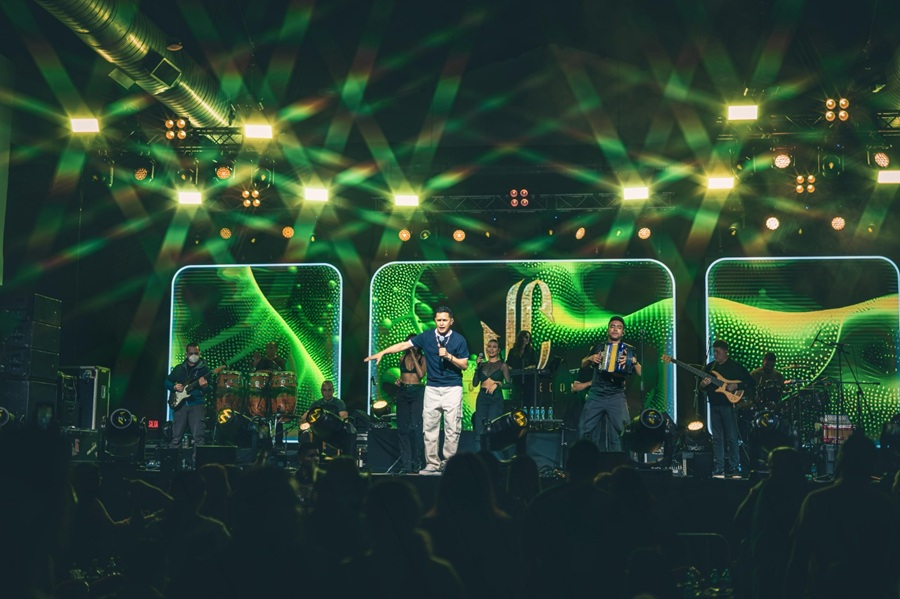 Tras cinco años sin lanzar álbum, Jorge Celedón regresa con ‘Jorgito’ junto al acordeonero Víctor Naín Jr.