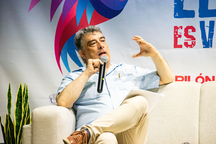 “Cristóbal Colón no quería conquistar el nuevo mundo, quería oro”:  crítica de Carl Langebaek sobre la conquista española 