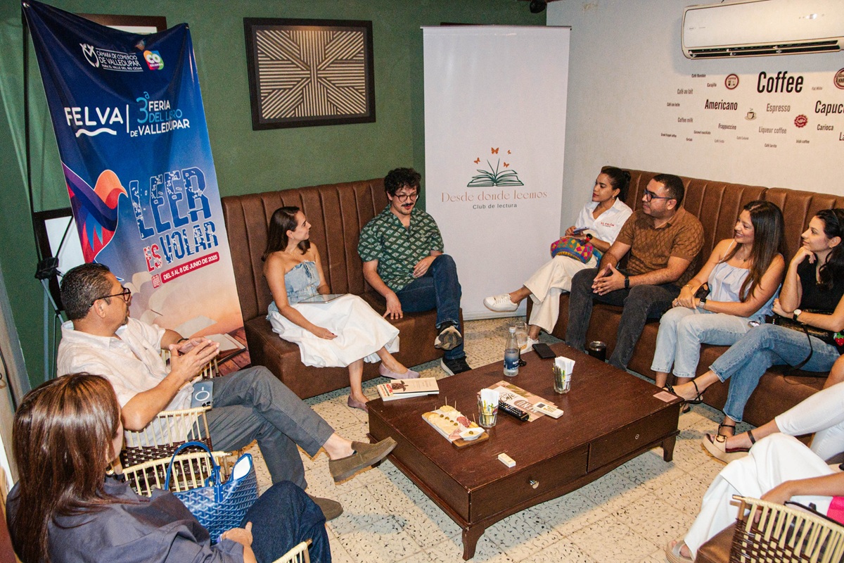 Luis Felipe Núñez analizó en detalle ‘Todos somos islas’ en Felva 2025: “Es un libro raro”