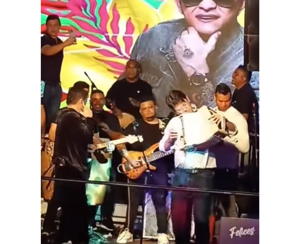 Mono Zabaleta recuerda la vez que Miguel Uribe lo acompañó con el acordeón en un concierto