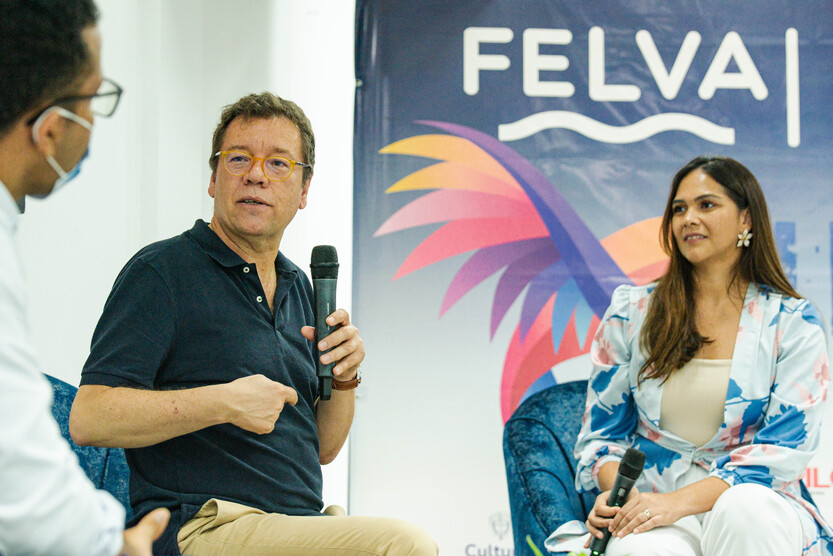 Mario Jursich en la Feria del Libro de Valledupar.
