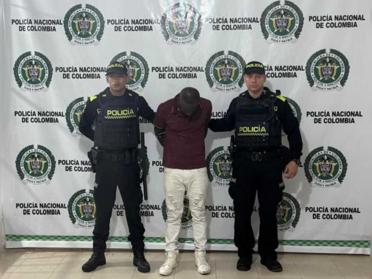 Capturan a hombre que golpeaba a una mujer en vía pública de Valledupar