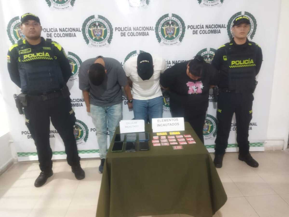 Caen tres presuntos ladrones con celulares hurtados en centro comercial de Valledupar
