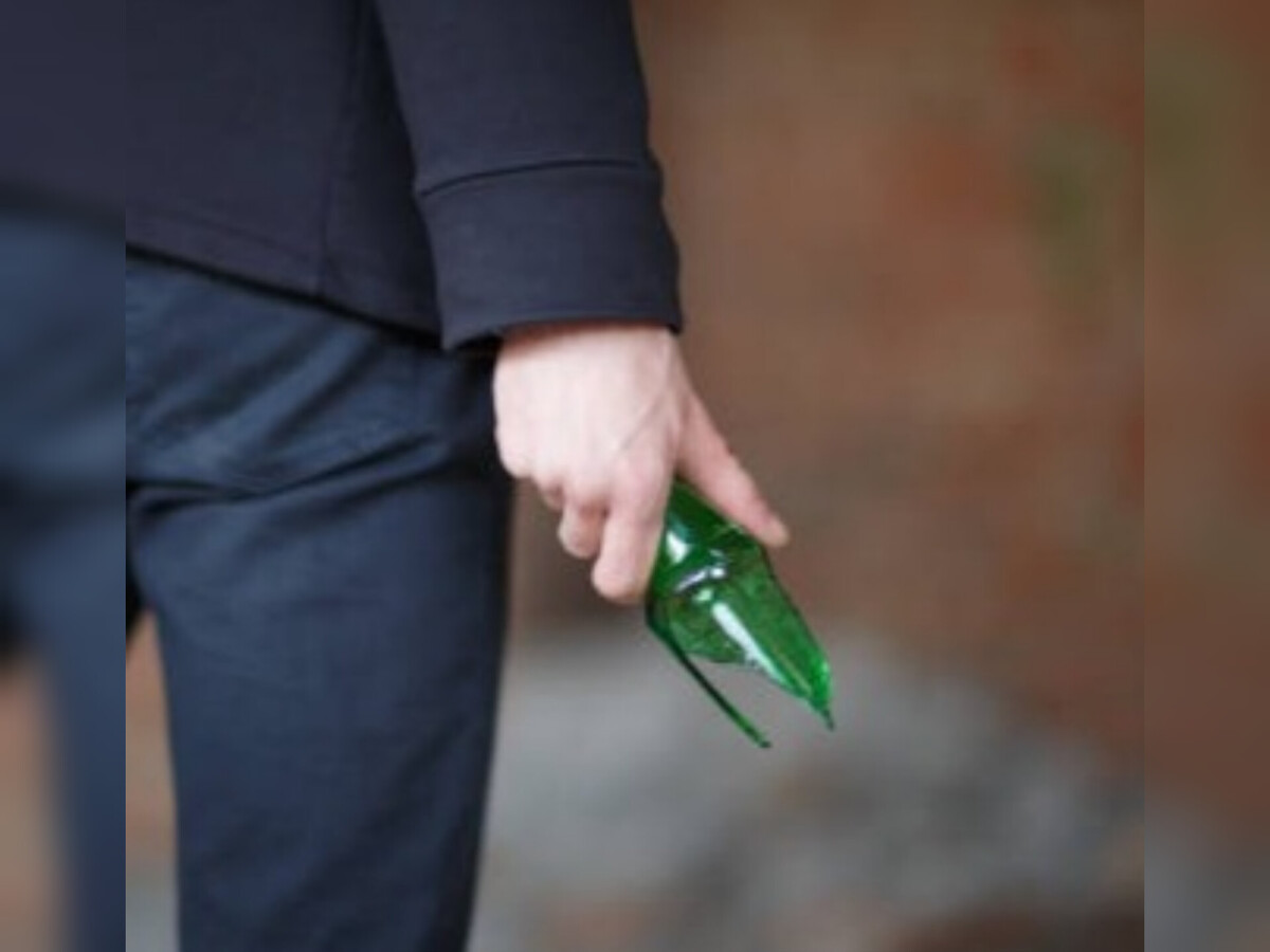 Hombre fue herido con el pico de una botella tras una riña