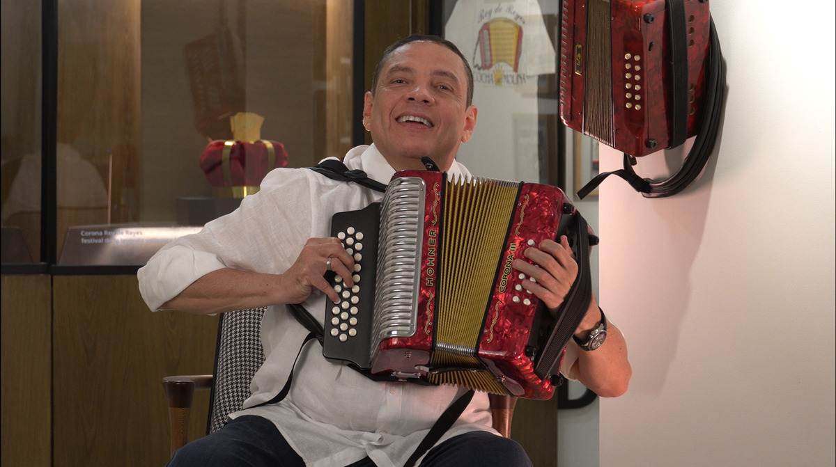 ‘Cocha’ Molina, hospitalizado en Valledupar: permanece en UCI intermedia y su estado es estable