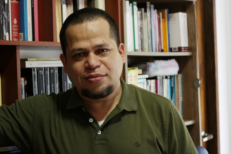 Félix Molina Flórez protagonizará recital de poesía en Valledupar