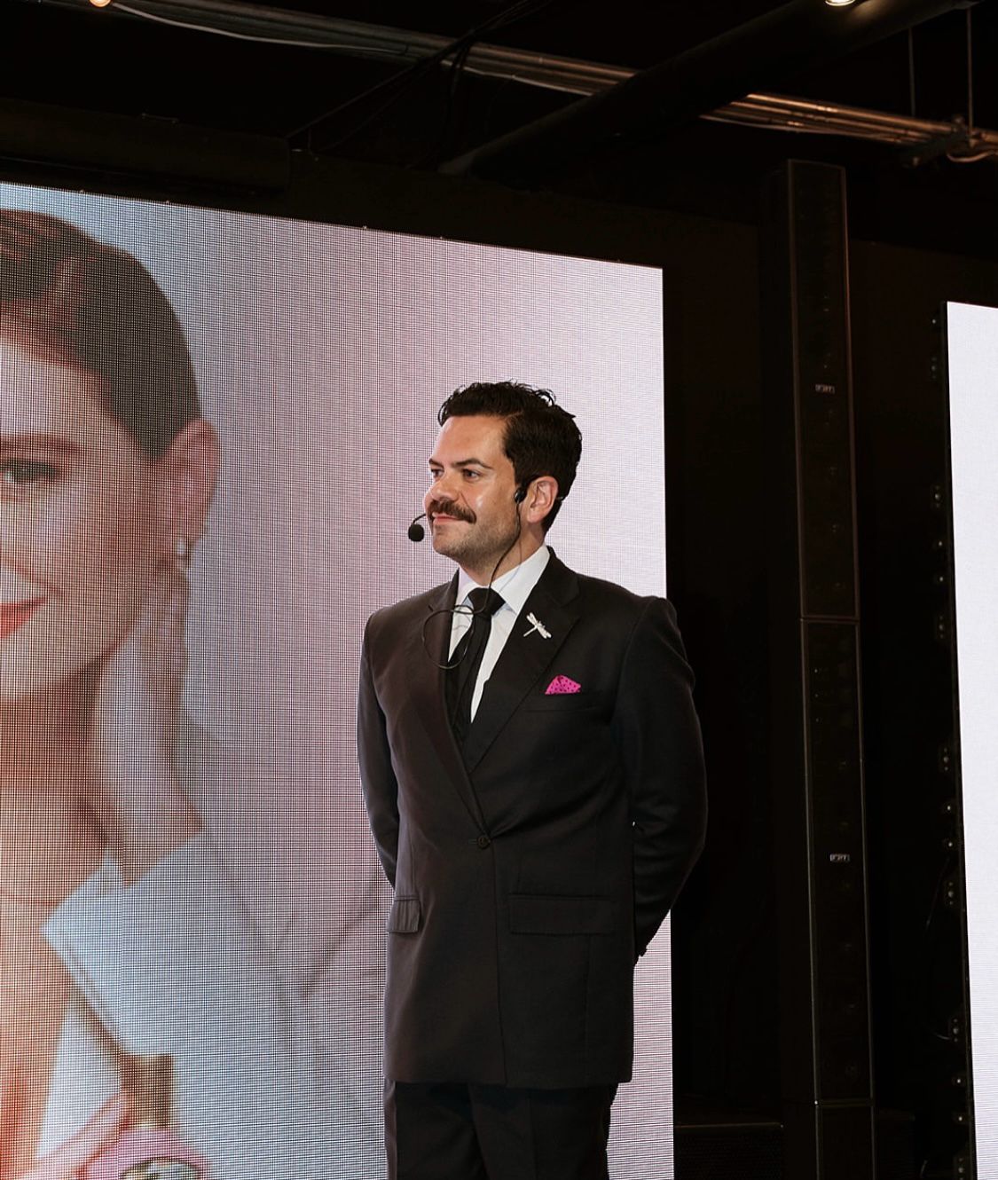 La moda con propósito social también llega a la Feria del Libro de Valledupar con el diseñador Juan Pablo Socarrás