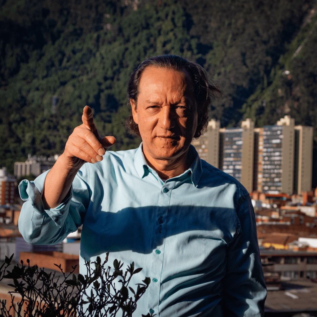 Jaime Araujo Rentería, precandidato presidencial.