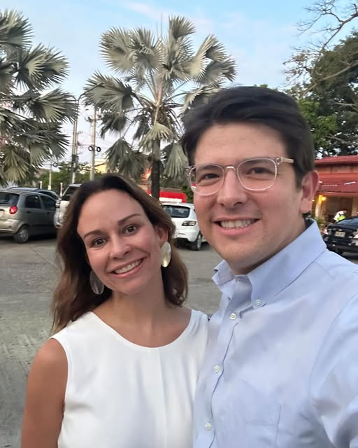 María Claudia Tarazona y Miguel Uribe, senador de Colombia.