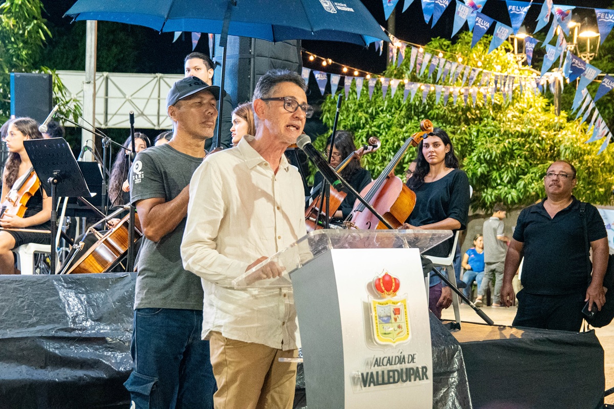 Programación Felva 2025 viernes 6 de junio: conferencia con Pablo Montoya, Florence Thomas, Alonso Sánchez y recital de poesía