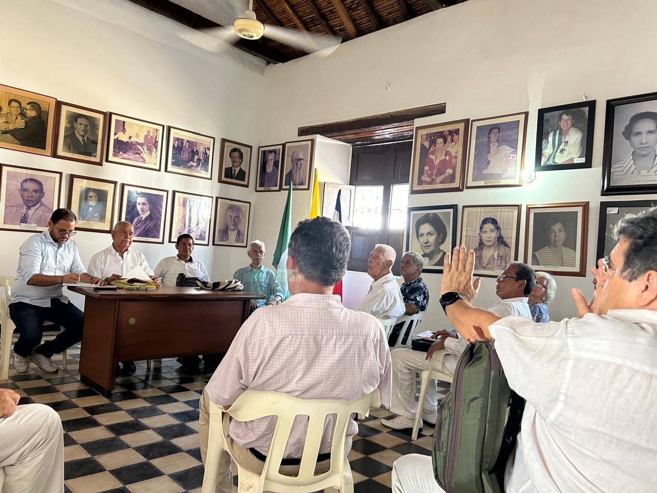 Azael de Jesús Ramírez Sánchez, destacado investigador, escritor y miembro de número de la Academia de Historia del Valle de Upar, durante una de sus intervenciones en los foros académicos. Foto: Cortesía.