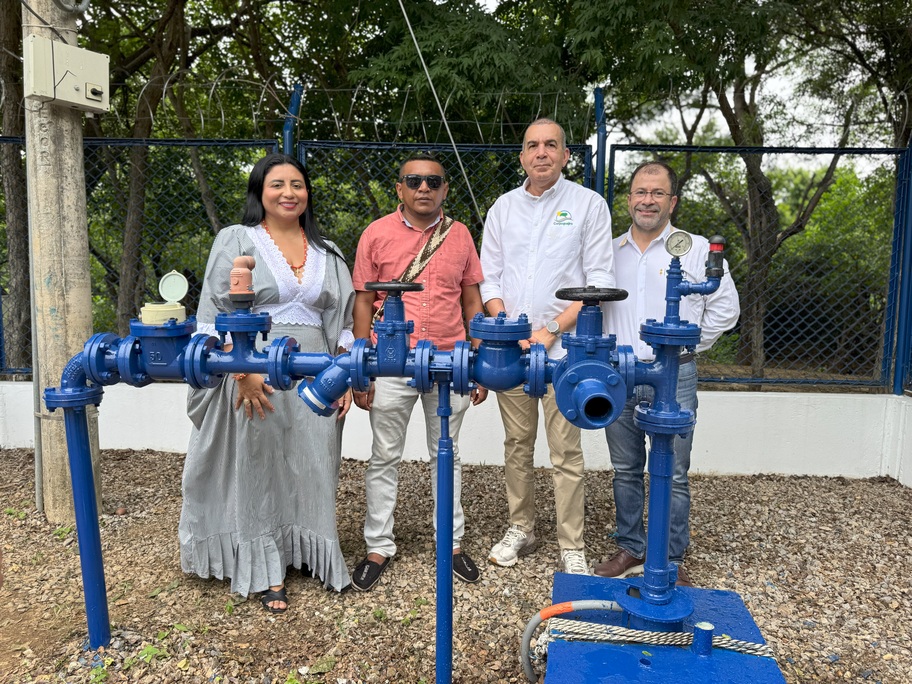 Comunidades indígenas de La Guajira recibieron sistema de agua subterránea.