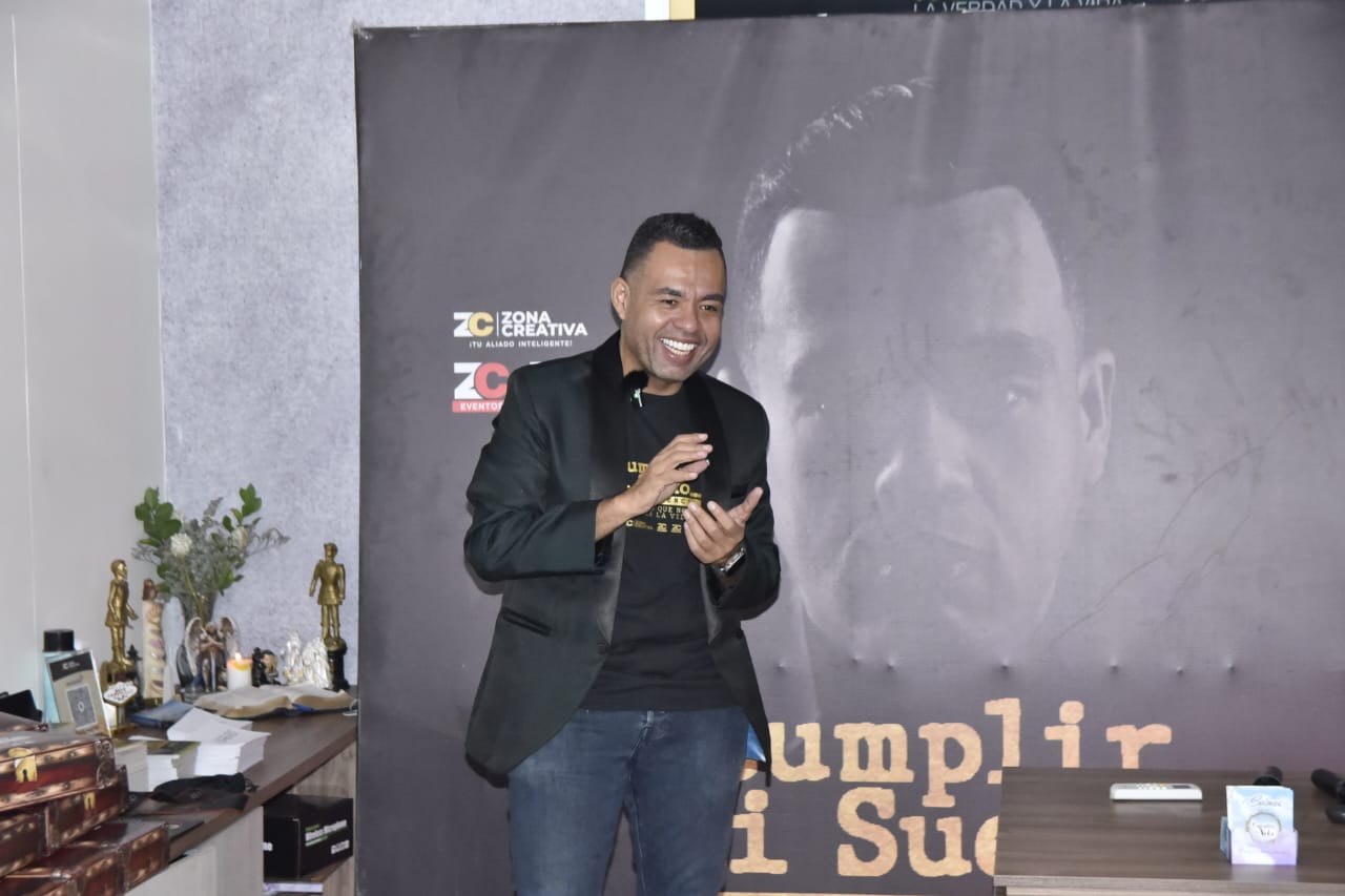 Fabio Torres lanza su conferencia “Cumplir mi sueño, la experiencia” con mensajes de fe y superación personal