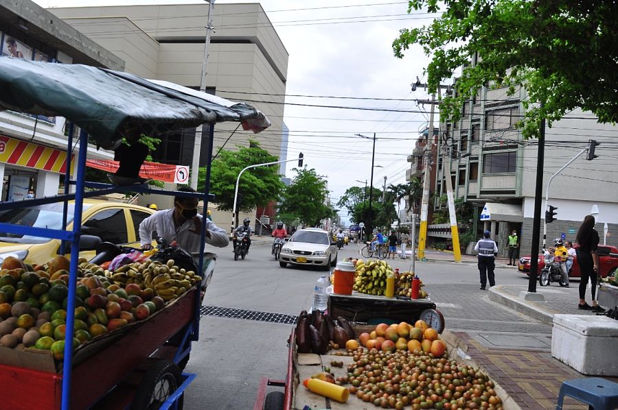 Informalidad laboral en el centro de Valledupar. / FOTO: Jesús Ochoa.