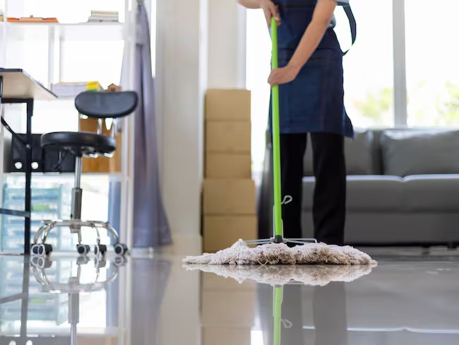 MinTrabajo hará visitas puerta a puerta para verificar condiciones laborales de trabajadoras domésticas