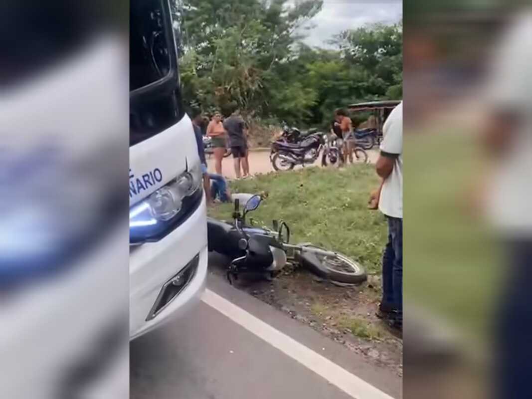 Tragedia en carretera: esposos volvían a Valledupar en moto, chocaron contra un bus y ella murió