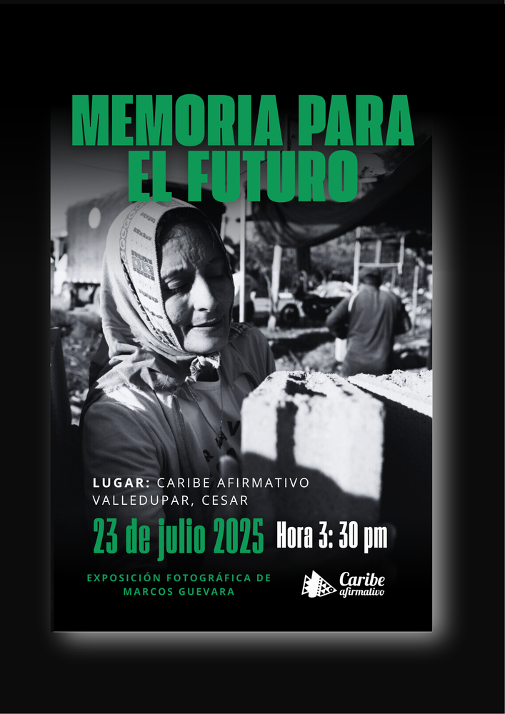 Fotografía de Marcos Guevara que muestra a una mujer firmante de paz cultivando la tierra en Tierra Grata. Foto: Unal sede La Paz.