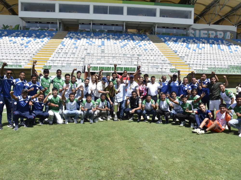 Selección Cesar Sub-19 recibe homenaje tras coronarse campeona del Torneo Nacional Interligas 2025